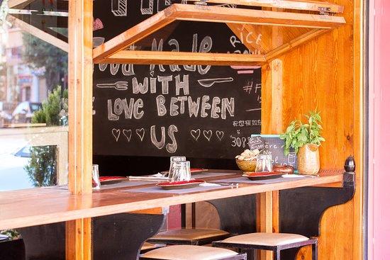 Eat Me Marrakech Thai Food